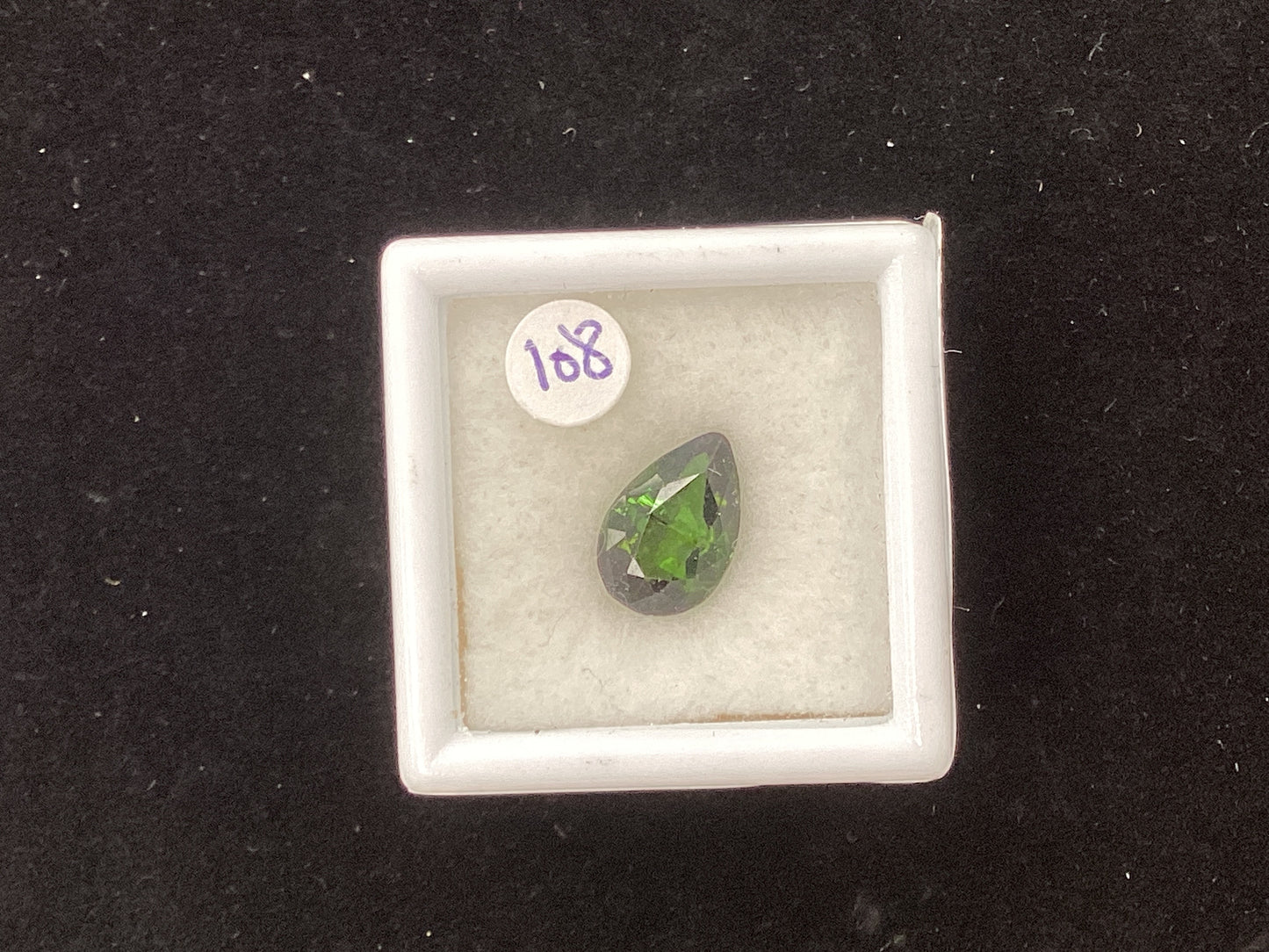 MRJ5327 Pear Shaped Green Tourmaline 10 x 6.7mm 1.95ct