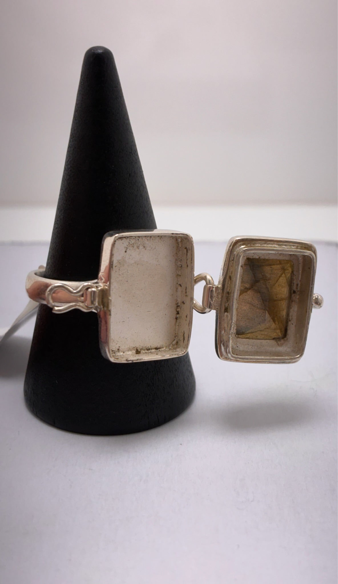 Sterling Silver Heavy Moonstone Ring 7.66