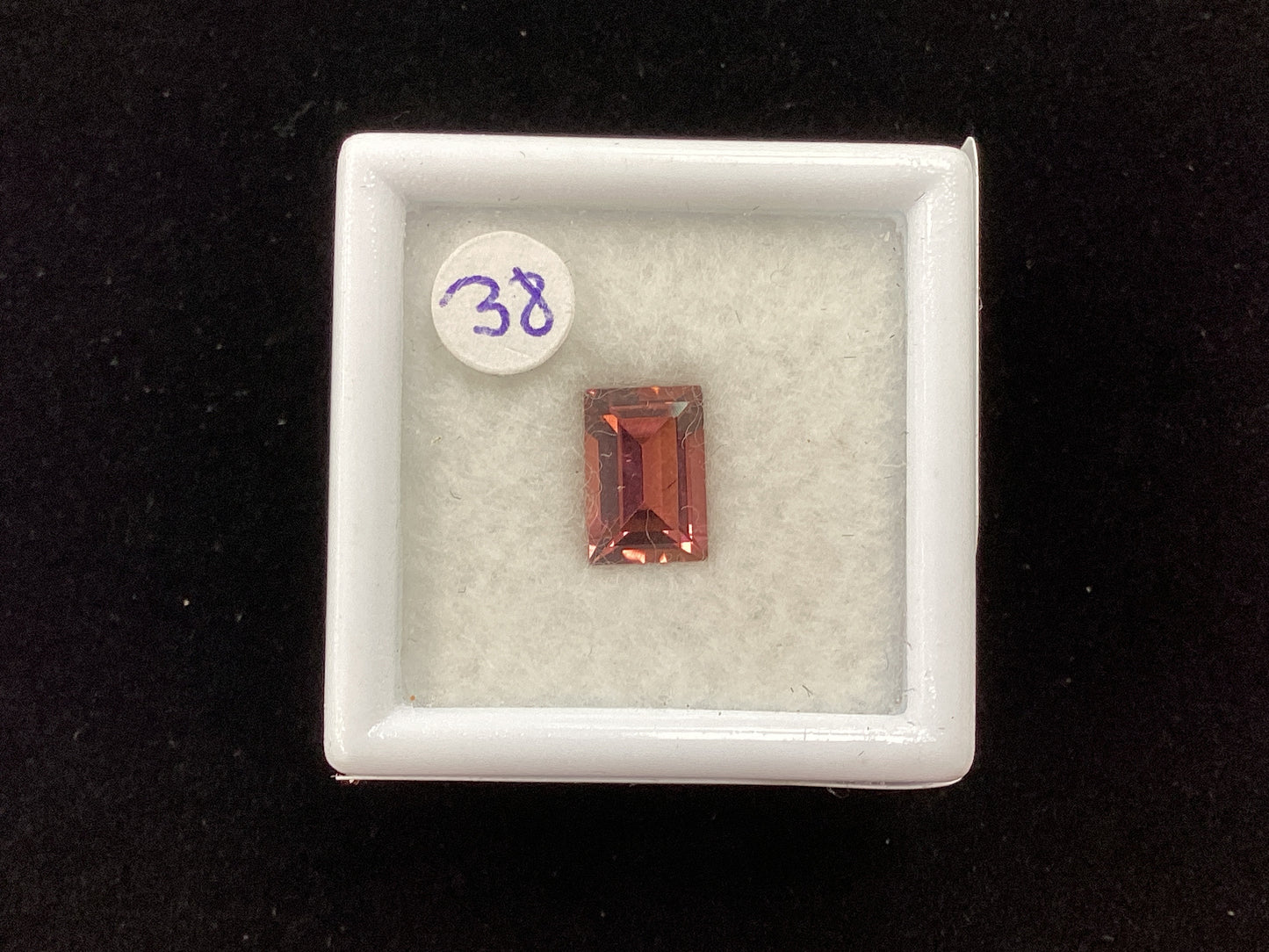 MRJ5257 Octagon Pink Tourmaline 7.6 x 5.1mm 1.08ct