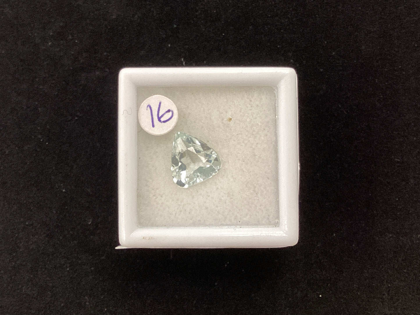 MRJ5235 Heart Shape Aqua 8 x 7mm 1.31ct