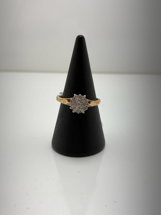 9ct Diamond Ring 46