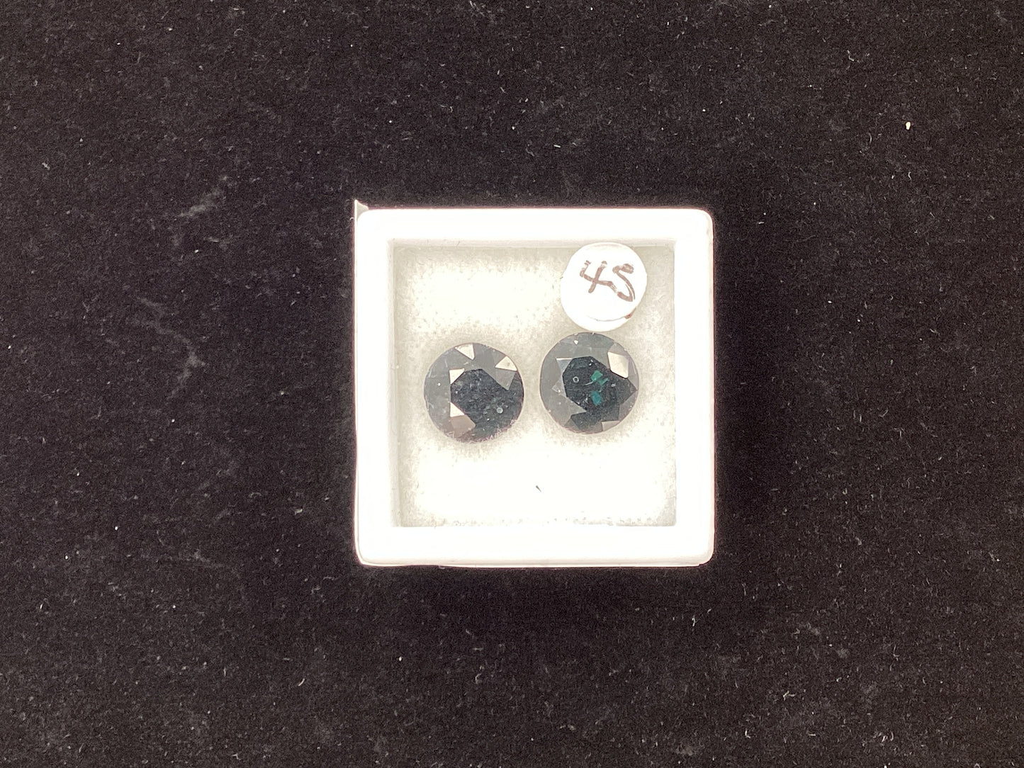 Pair Round Blue Sapphire B68