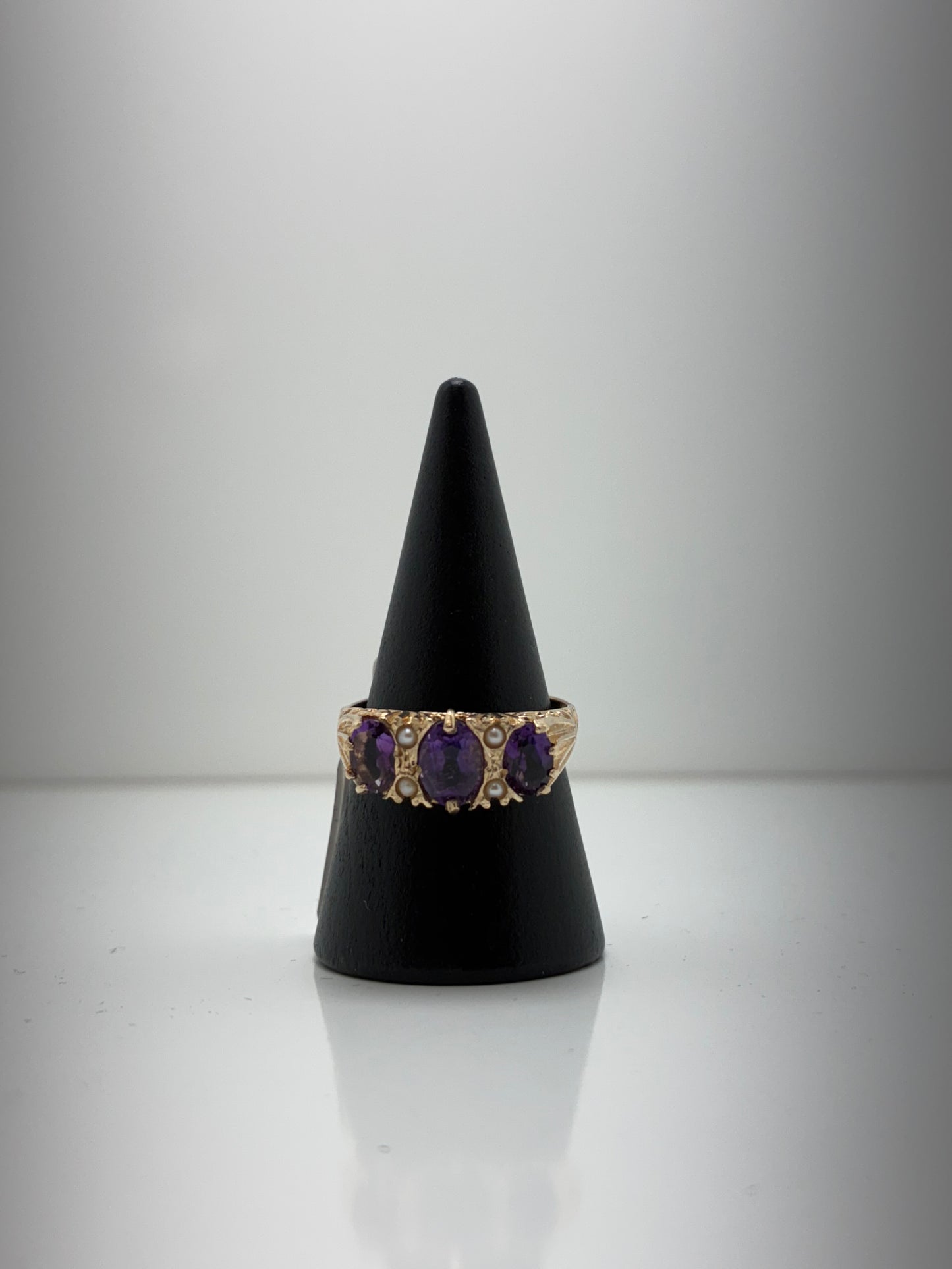 9ct Yellow Gold B56 Amethyst & Pearl Ring