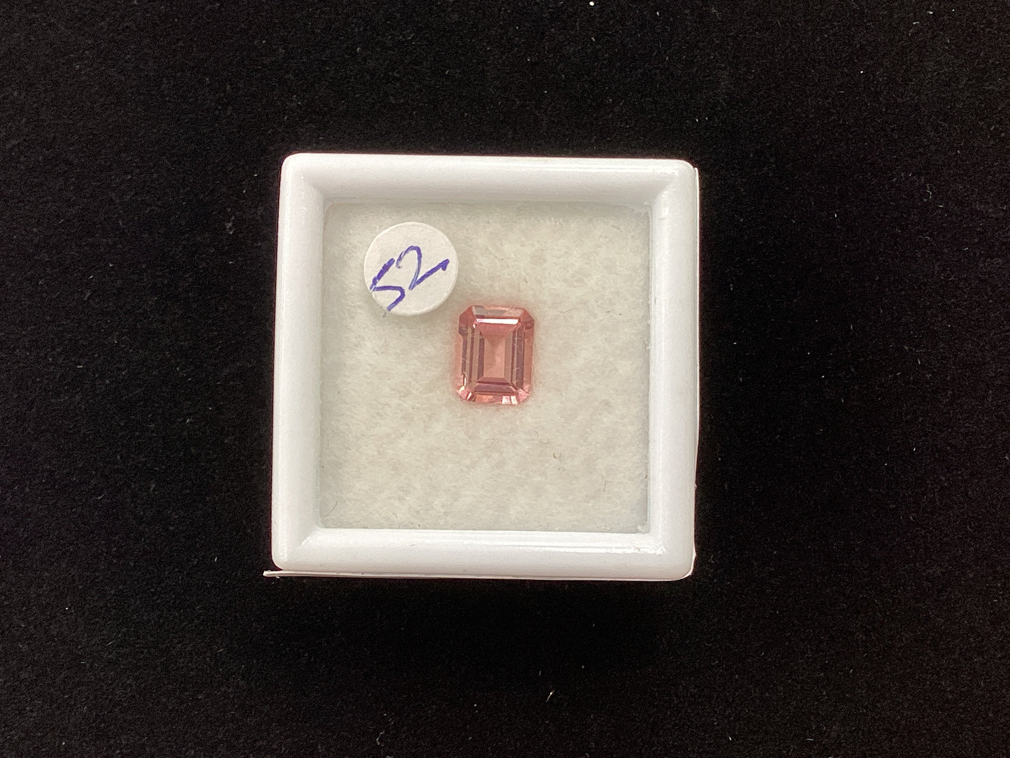 MRJ5271 Octagon Pink Tourmaline 6.3 x 4.9mm 0.74ct