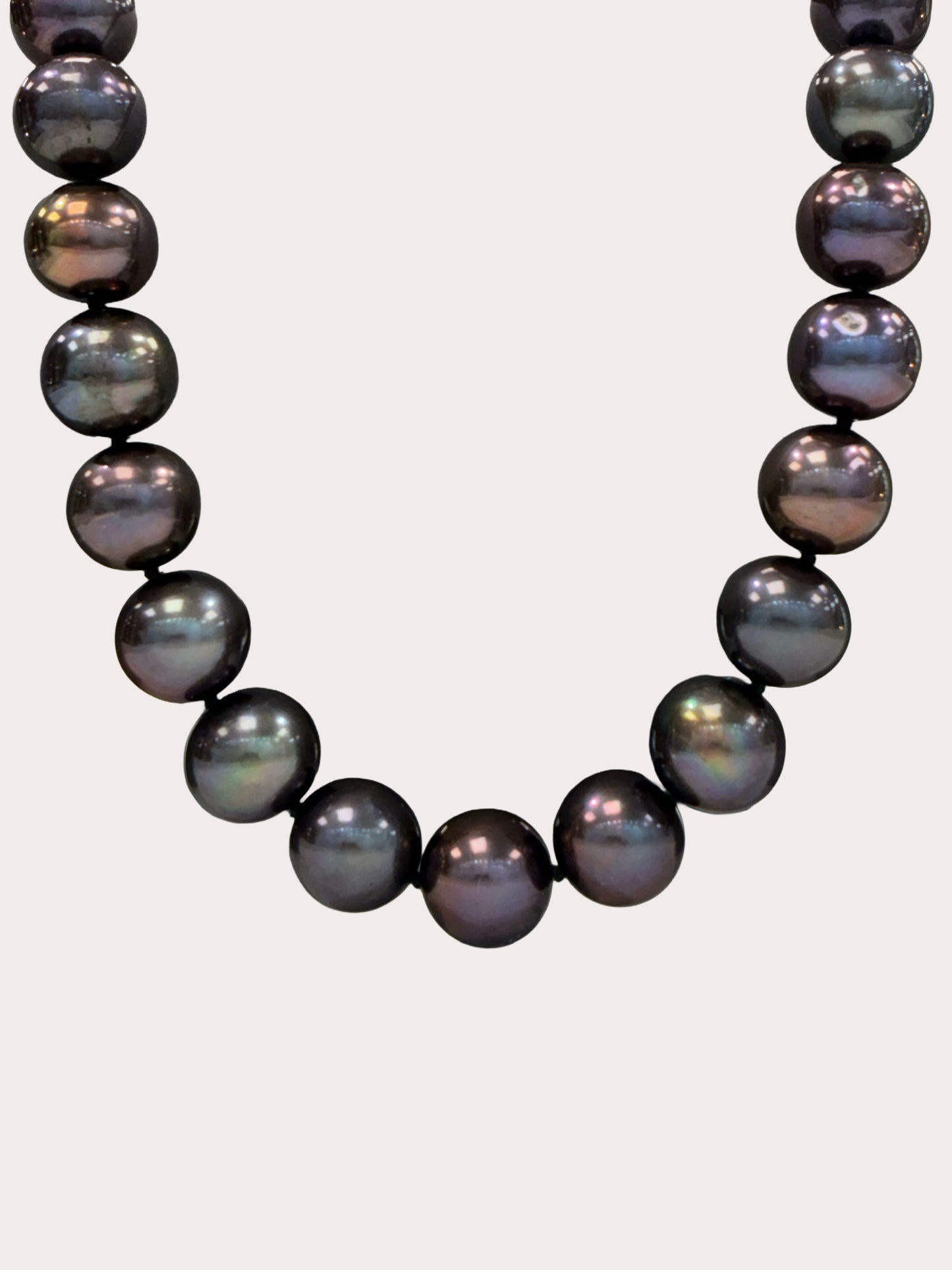 14ct White Gold Diamond Set 10mm Peacock Grey Pearl Necklace