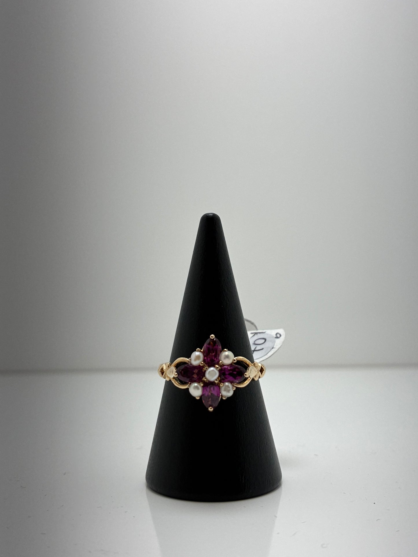 9ct Yellow Gold K91 Rhodalite & Pearl Ring