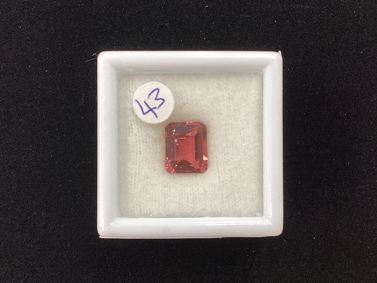 MRJ5262 Octagon Pink Tourmaline 7.6 x 6.2mm 1.8ct