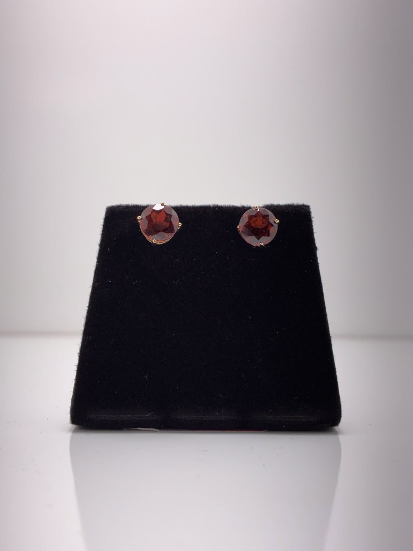 9ct Red Zircon Earring Stud Earrings