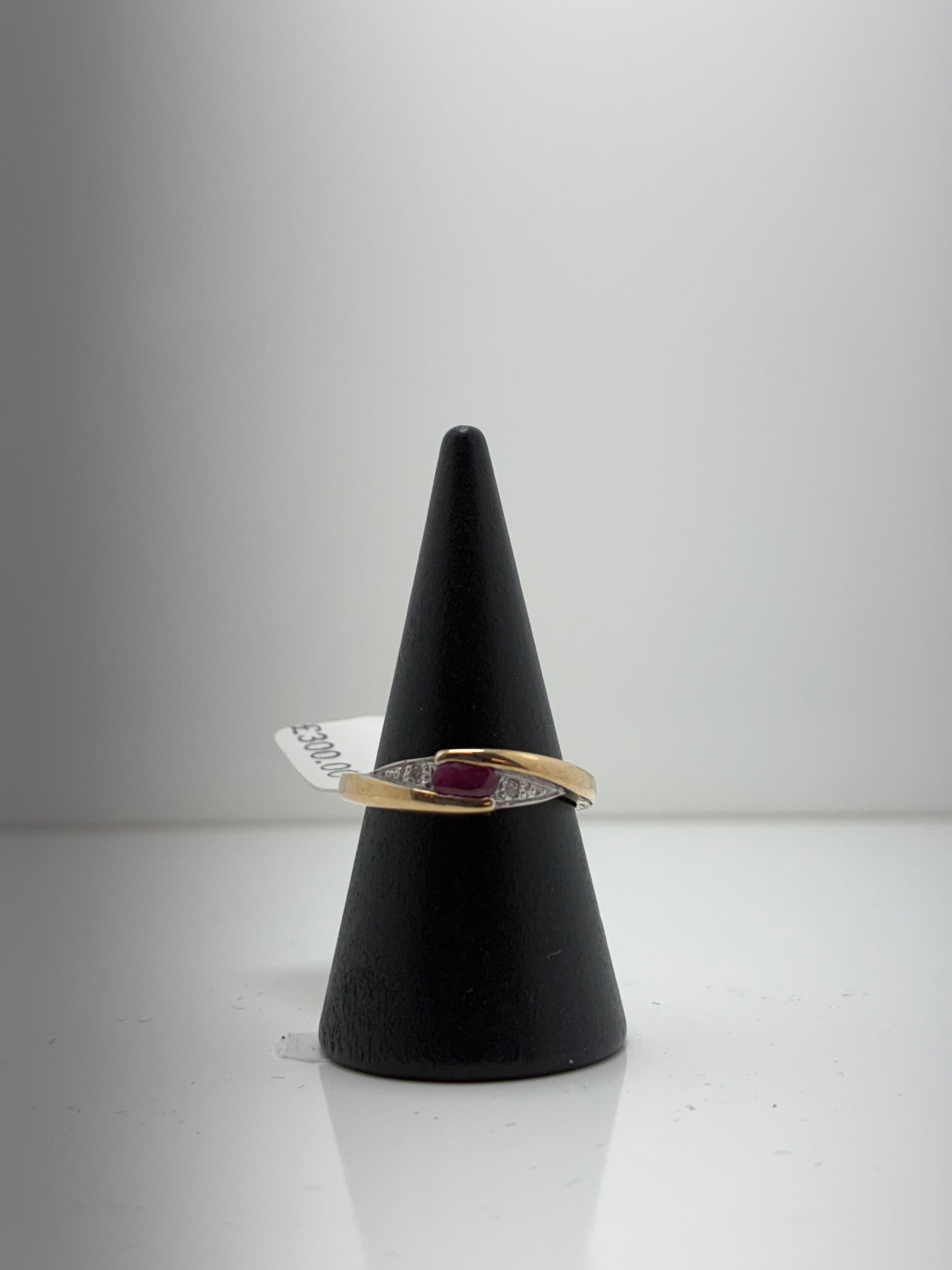 9ct Ruby And Diamond Ring 03