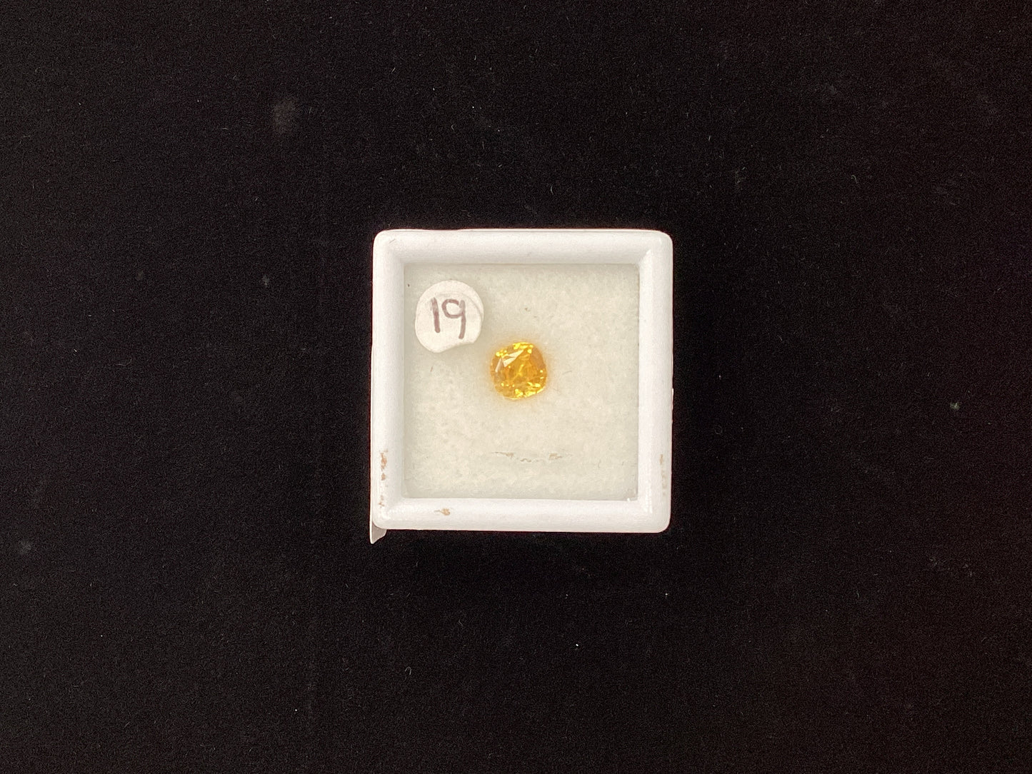 Cushion Yellow Sapphire Y22 5.1 x 5.0mm 0.78ct