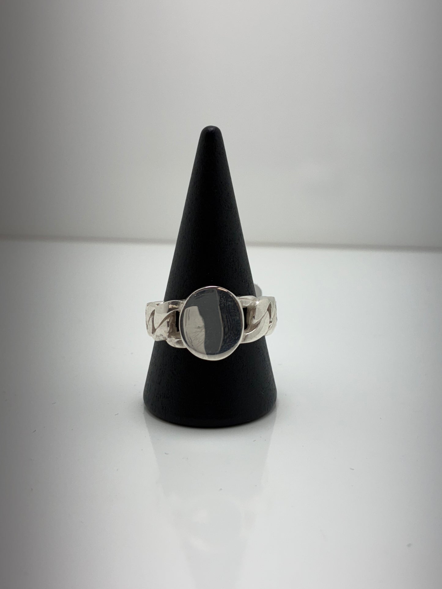 Sterling Silver Oval Chain Sides Ring