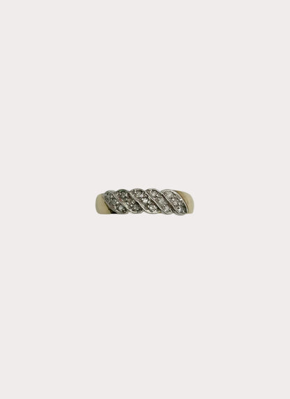 9ct Diamond Ring