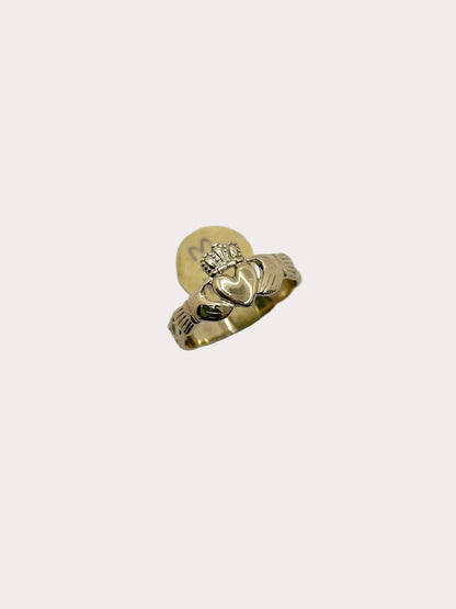 9ct Gold Small Claddagh Ring