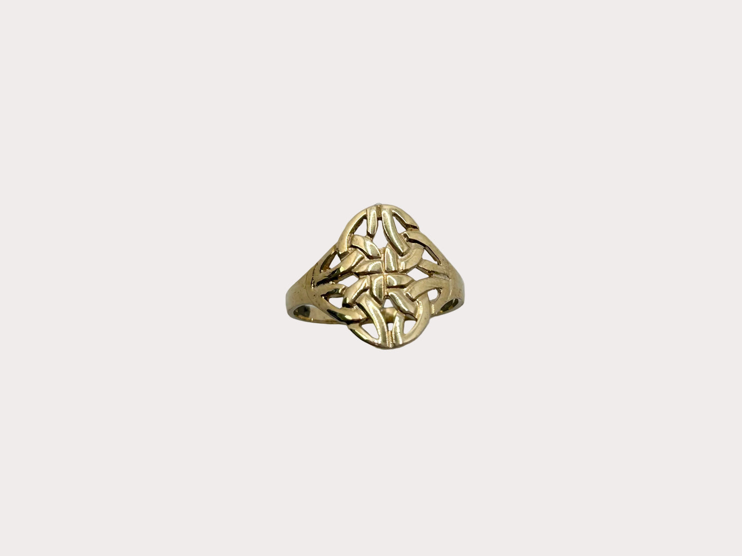 9ct Gold Celtic Ring 1.6g