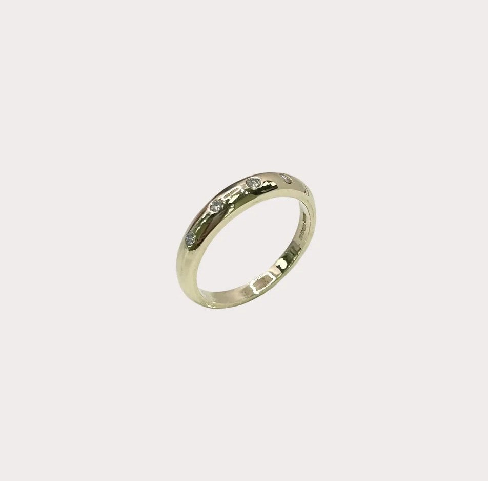 9ct Diamond Ring