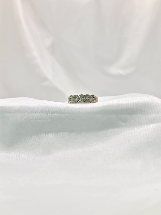 9ct Diamond Ring 11