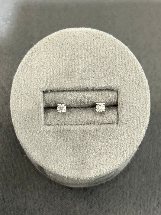 18ct White Gold Diamond Studs
