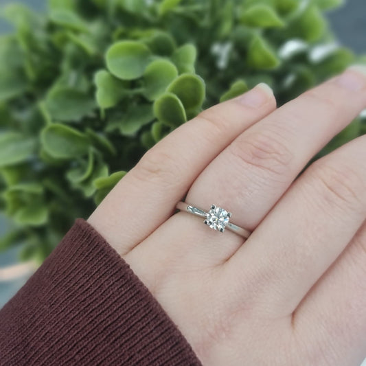 Platinum Diamond Solitaire GIA 0.50 G VS2