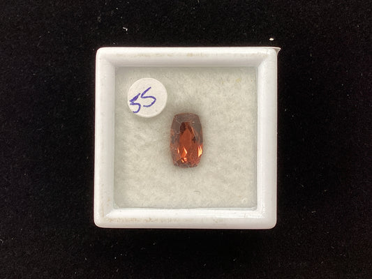 MRJ5274 Long Cushion Pink Tourmaline 8.4 x 5mm 1.18ct