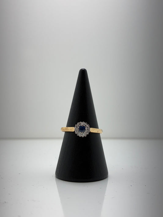 9ct Sapphire And Diamond Ring 06