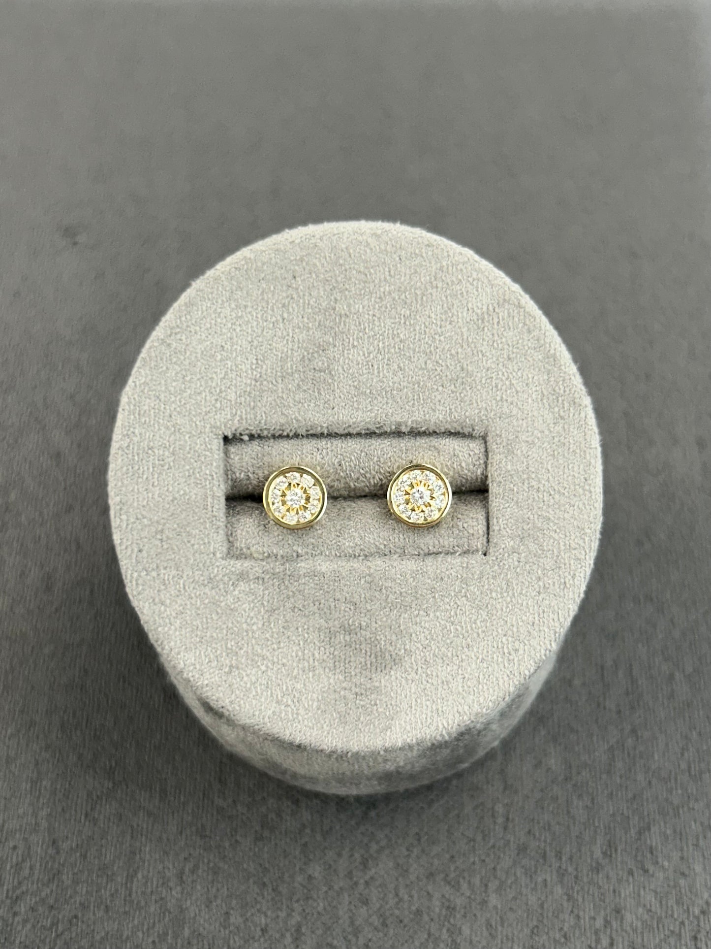 9ct Yellow Gold Round Cluster Diamond Studs