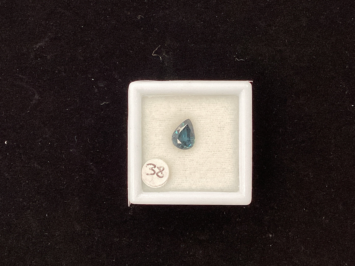 P/S Blue Sapphire B77 7 x 5.3mm 0.98ct