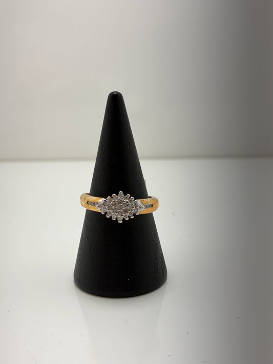 9ct Diamond Ring 19