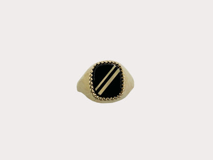 9ct Gold Black Onyx Signet 3.4g