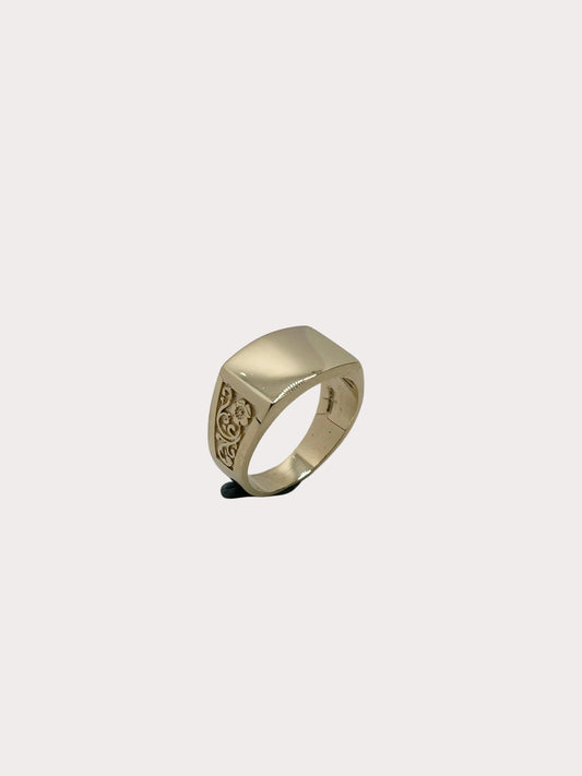 9ct Gold Rectangle Signet 5.6g