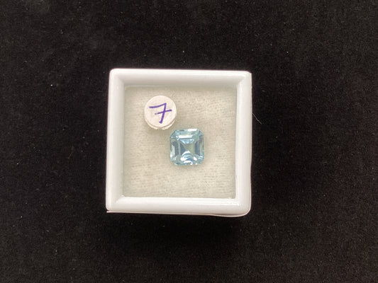 Square Aqua A19