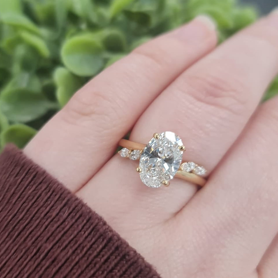 18ct Yellow Gold, Lab Diamond Ring