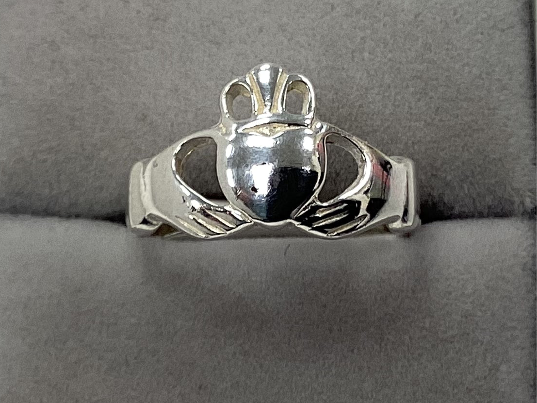 Sterling Silver Claddagh Ring