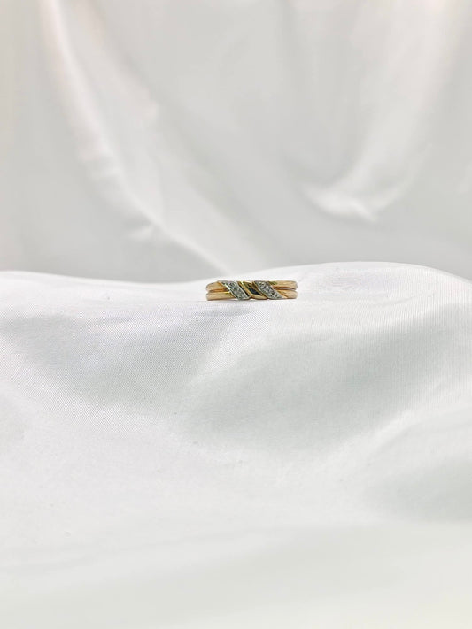 9ct Diamond Ring 03