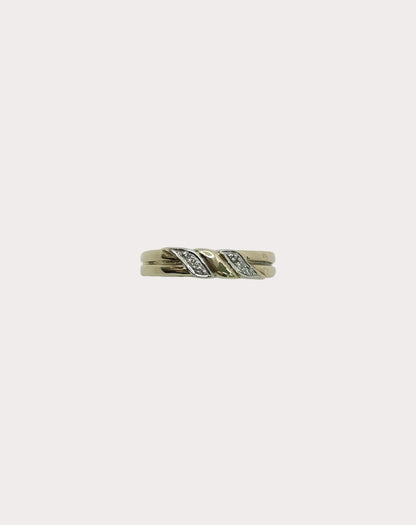 9ct Diamond Ring