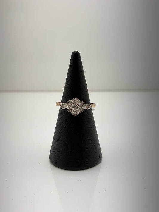 9ct Diamond Ring 08
