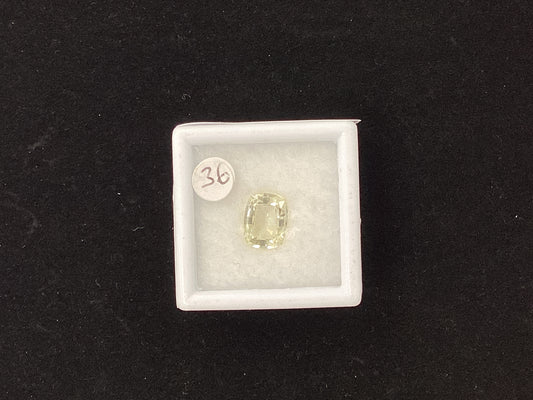 Pale Yellow Cushion Sapphire Y69 8.3 x 6.5mm 1.64ct