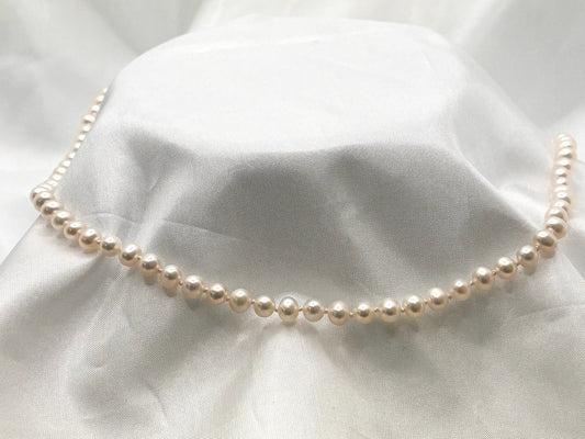 9ct 4.5mm Freshwater Pearl Necklace