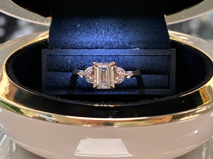 18ct Yellow Gold Lab Diamond Ring