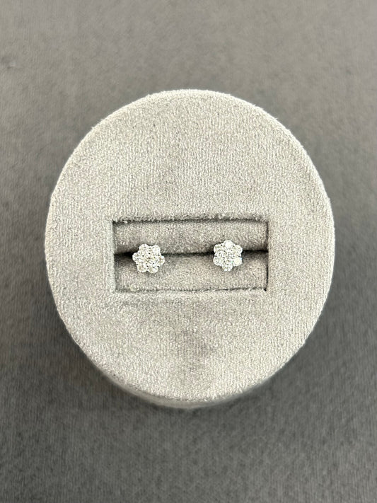 9ct White Gold Cluster Diamond Studs