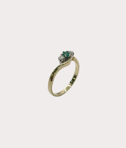9ct Emerald and Diamond Ring