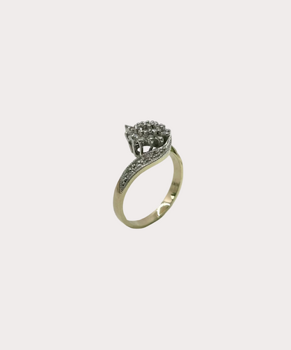 9ct Diamond Ring 16