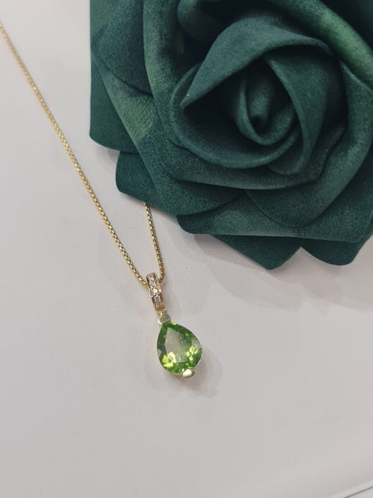 18ct Yellow Gold Peridot and Diamond Necklace