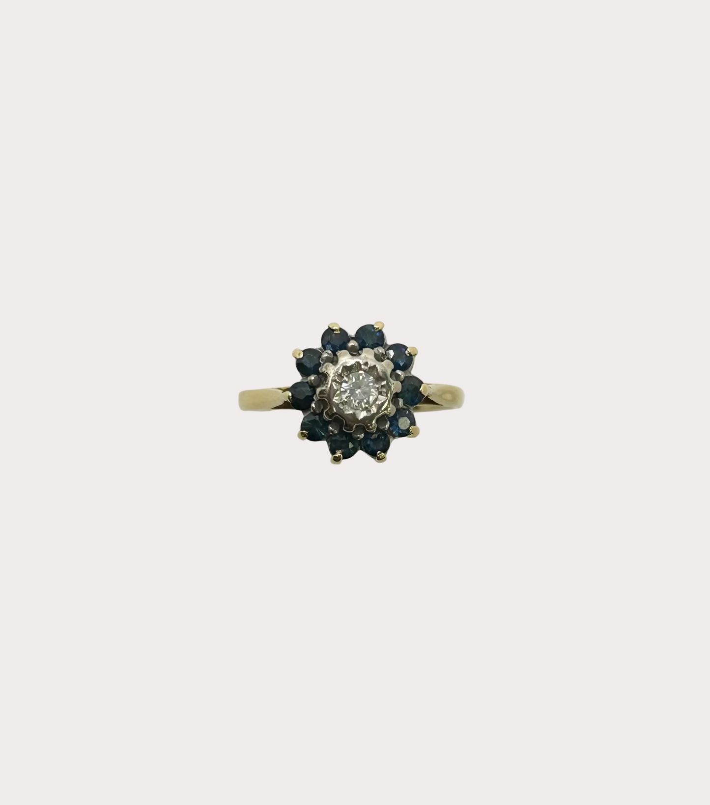 Pre-Loved 18ct Yellow Gold Sapphire and Diamond Ring