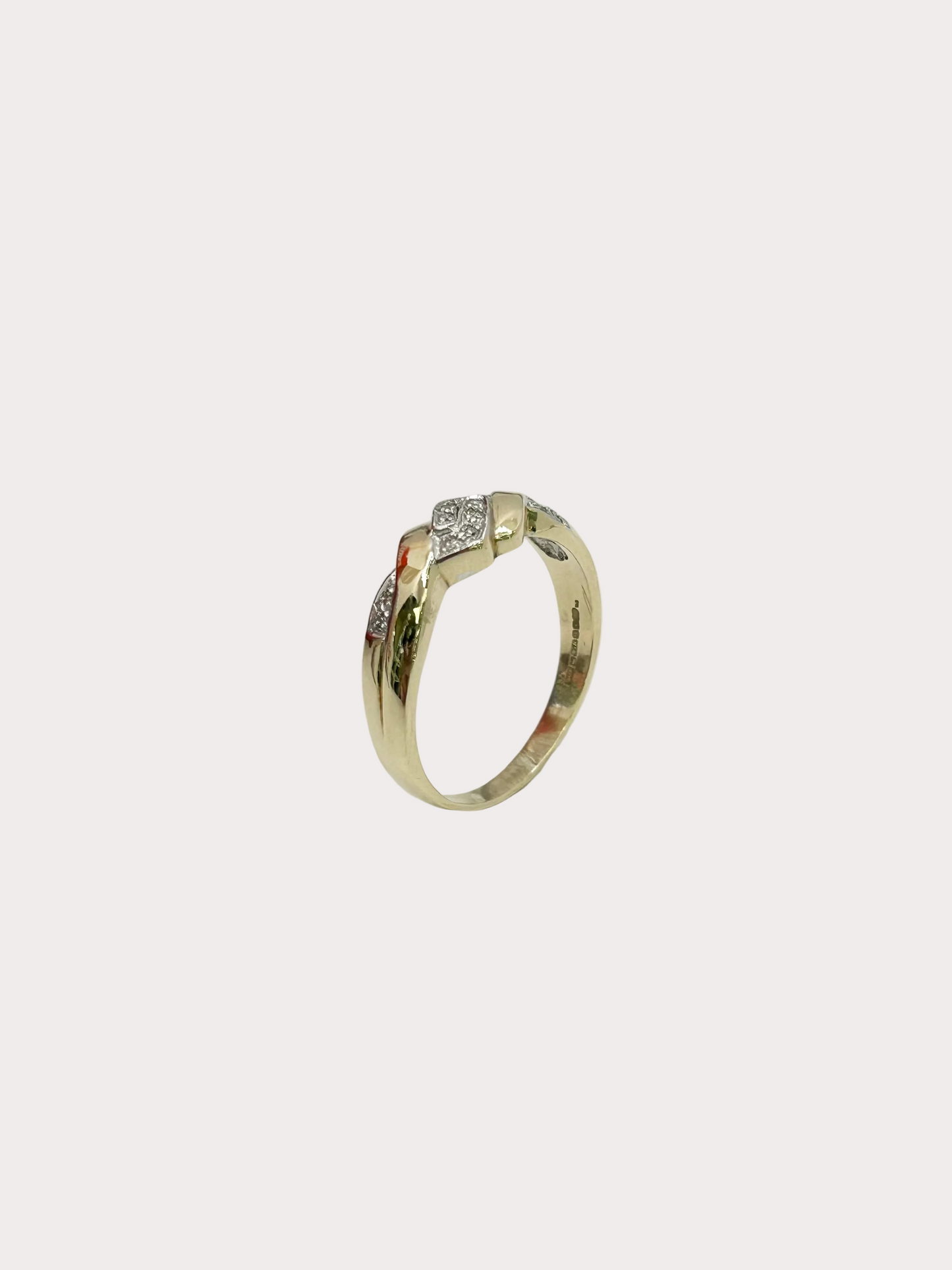 9ct Diamond Ring