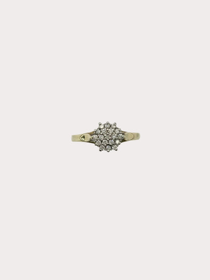 9ct Diamond Ring 46