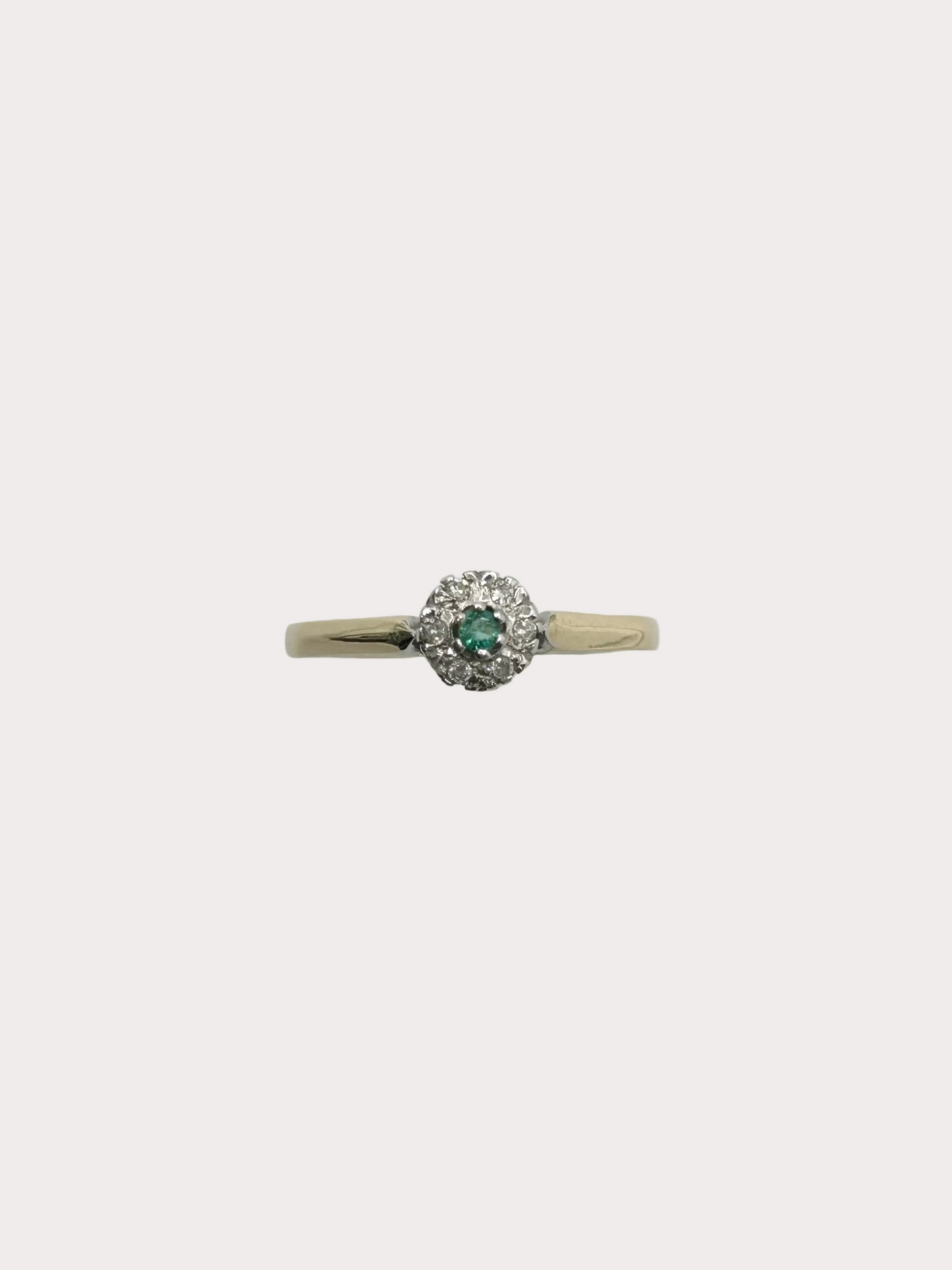 9ct Emerald And Diamond Ring 15