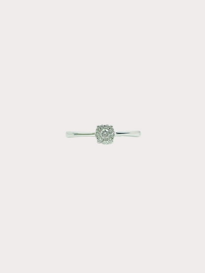 18CT White Gold Diamond 0.14ct Diamond Cluster Ring