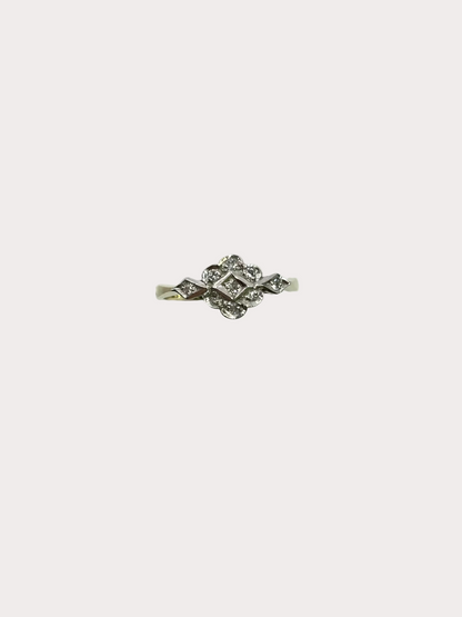 9ct Diamond Ring